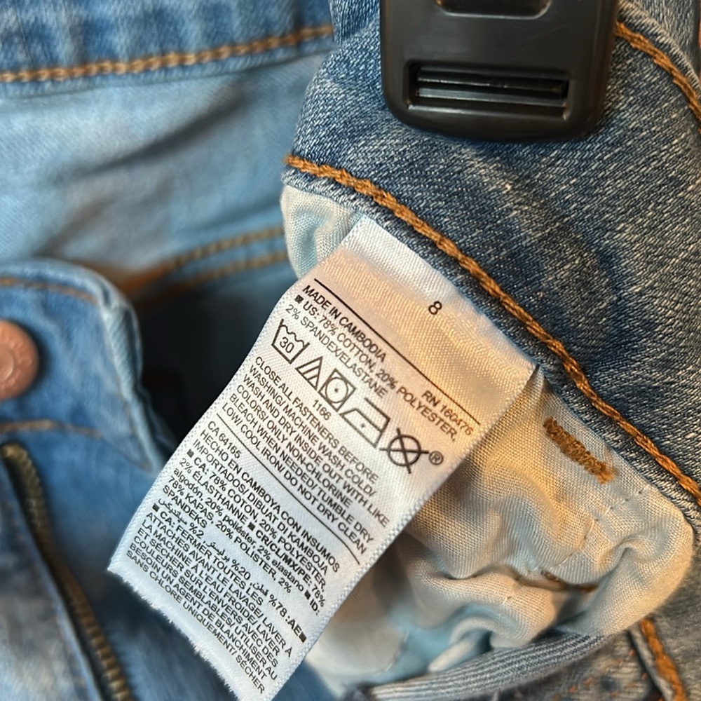 Women’s Old Navy super skinny jeans - Picture 4 of 4